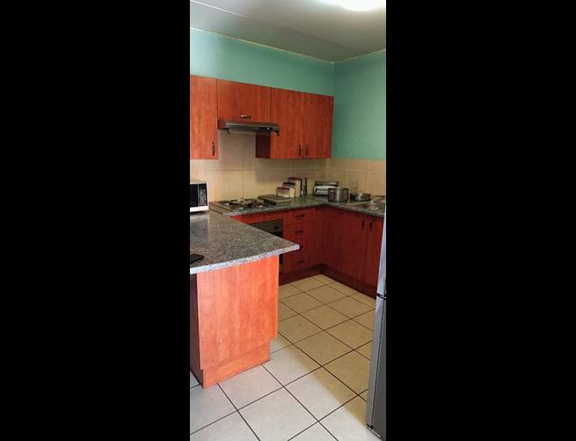 2 BEDROOM APARTMENT FOR SALE IN BOKSBURG WEST